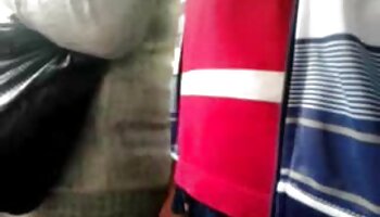 La moglie tettona tenta a malincuore l'uomo e si nonne segaiole fa trapanare