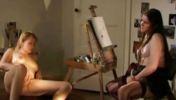 Adolescente filippina video porno nonne italiane gratis magro e teso con adorabili bretelle sfondate